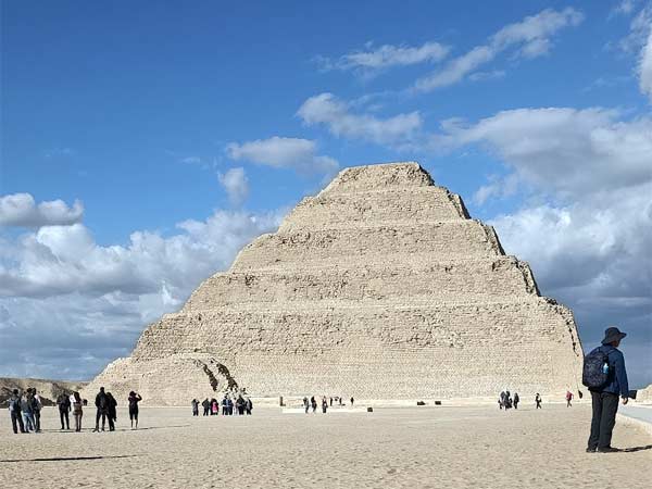 Necrópolis de Saqqara y Pirámide Escalonada
